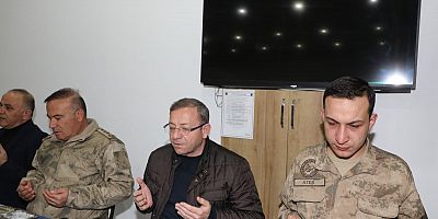 KARS VALİSİ ZİYA POLAT, JANDARMA PERSONELİYLE İFTARDA BULUŞTU