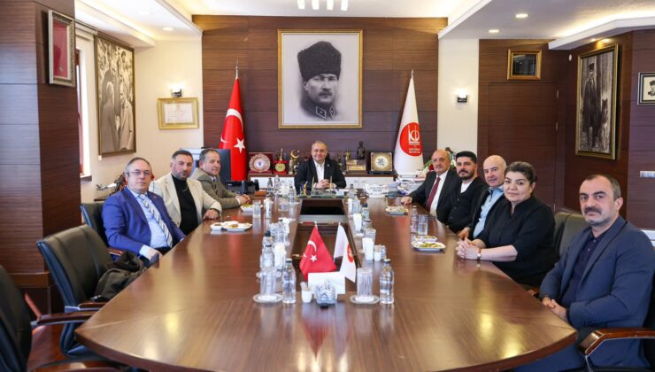 Keçiören’de sivil toplum trafiği: Başkan Mesut Özarslan’dan yoğun ziyaret programı